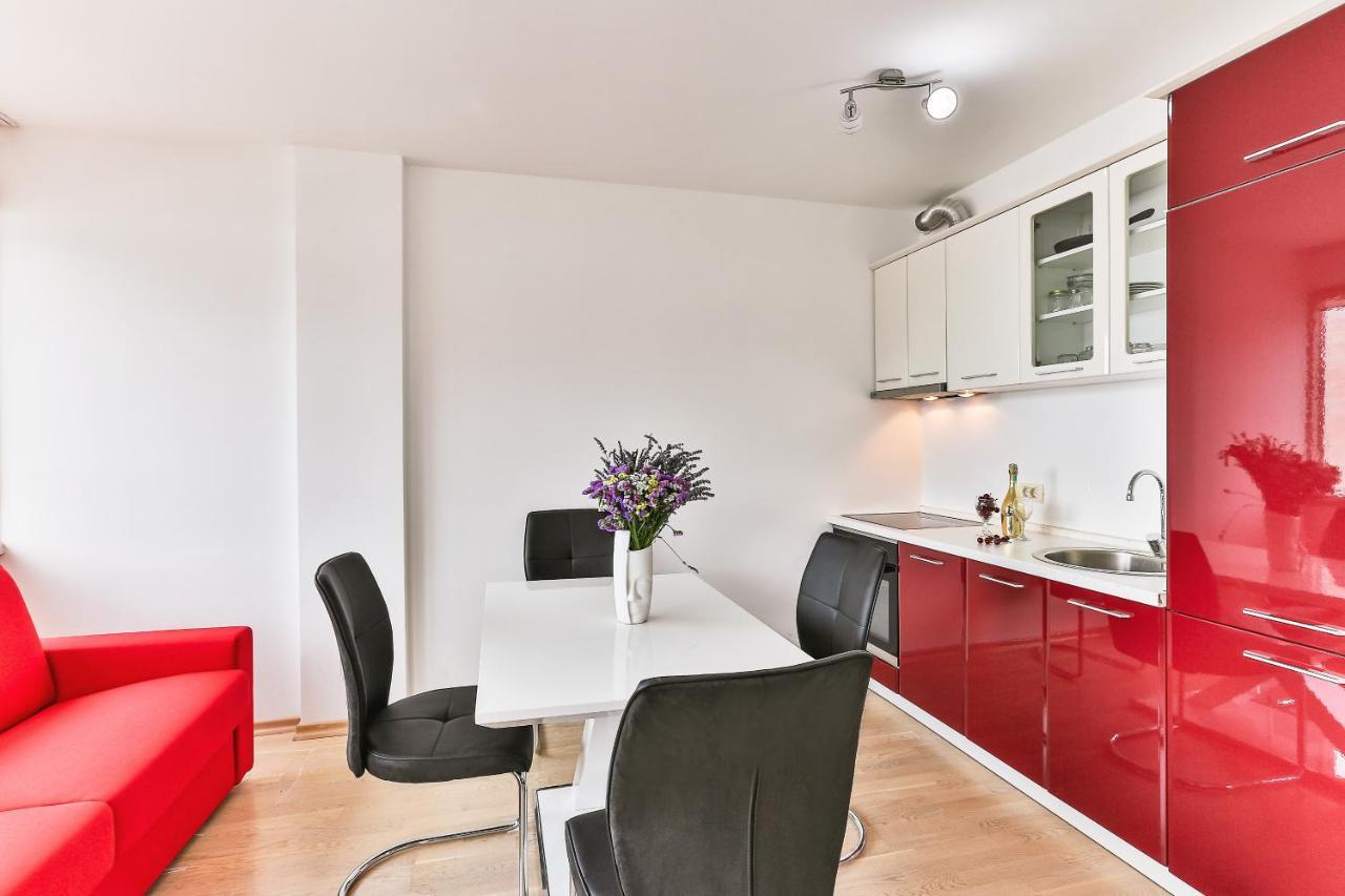 Montesun Fontana Apartments Будва Экстерьер фото