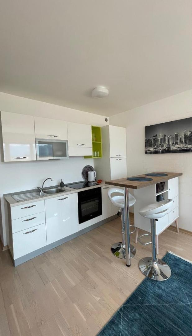 Montesun Fontana Apartments Будва Экстерьер фото